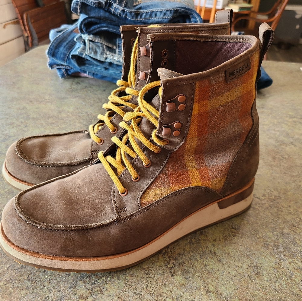 Woman's boots